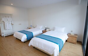 Camera Superior | Cassaforte in camera, culle/letti per bambini (gratuiti)