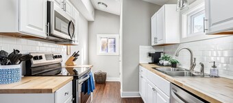 Sleek Modern Indy Home w/ Yard, BBQ & Easy Access