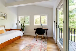 3 habitaciones, tabla de planchar con plancha y acceso a internet 