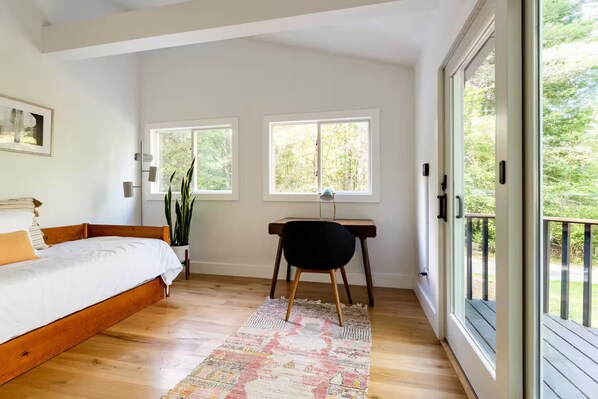 3 chambres, fer et planche à repasser, accès Internet, draps fournis