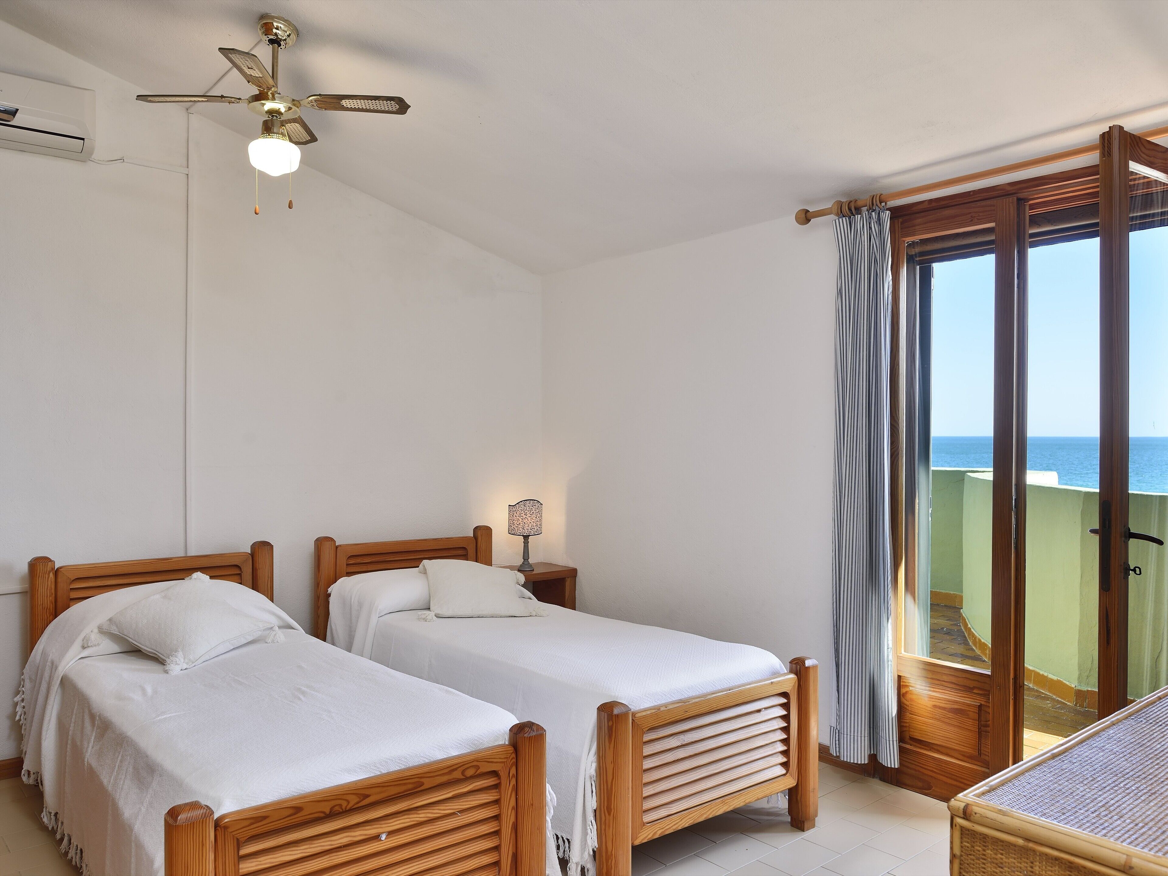 4 chambres, Wi-Fi, draps fournis