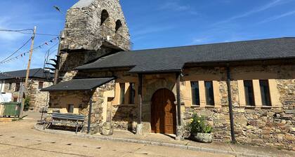 Casa Rural Ucedo: Peace and Nature with Mountain Views