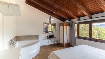5 chambres, fer et planche Ă repasser, Wi-Fi, draps fournis
