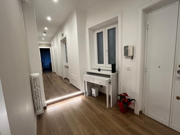 مدخل المنشأة