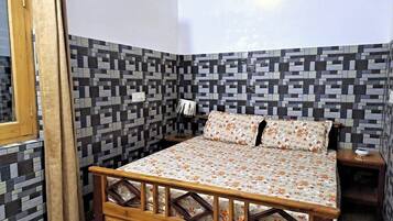 Kamar Standar, pemandangan gunung | Meja kerja dan Wi-Fi gratis