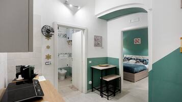 1 camera, ferro/asse da stiro, Wi-Fi, lenzuola