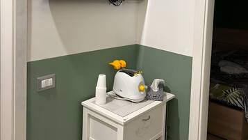 1 camera, ferro/asse da stiro, Wi-Fi, lenzuola