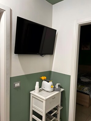 1 camera, ferro/asse da stiro, Wi-Fi, lenzuola