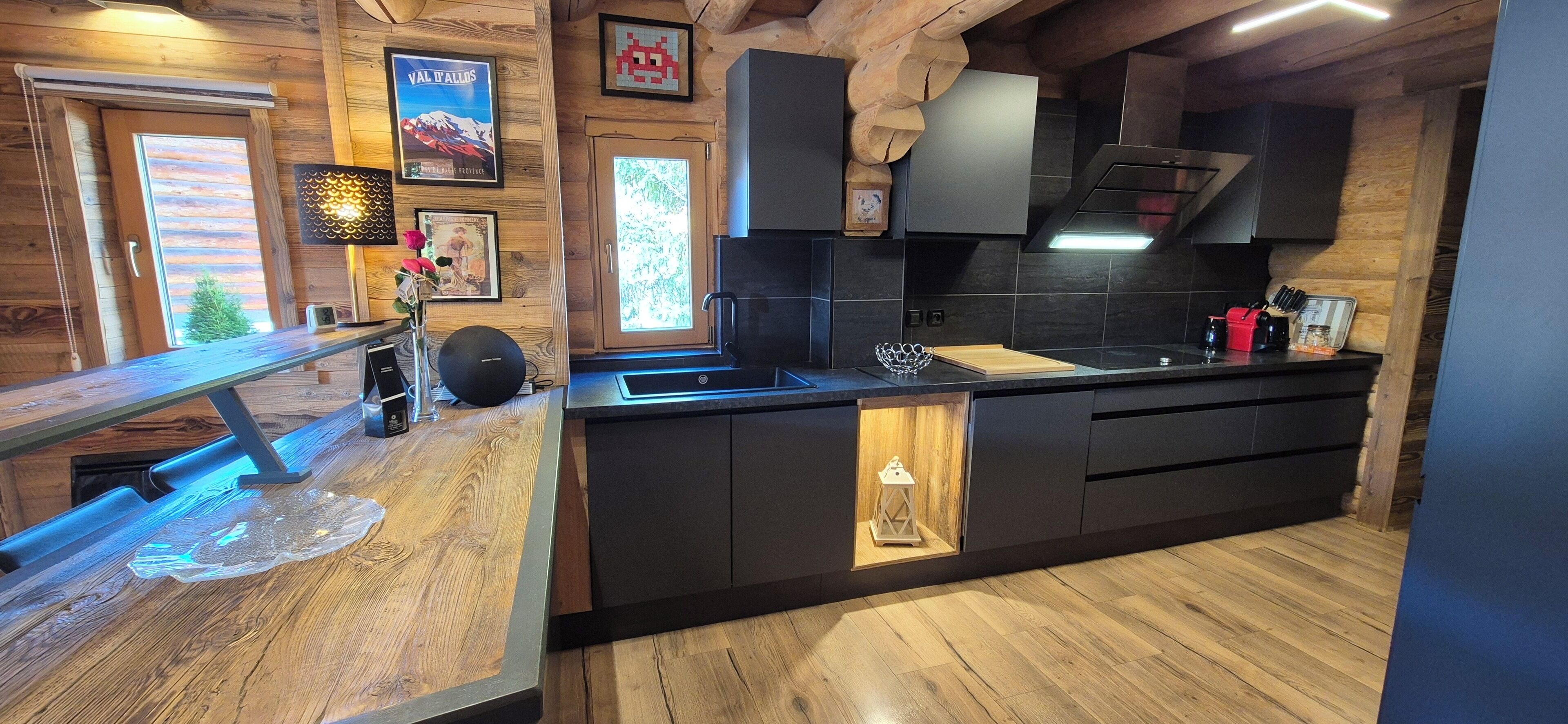 Refrigerador, microondas, horno, placa de cocina