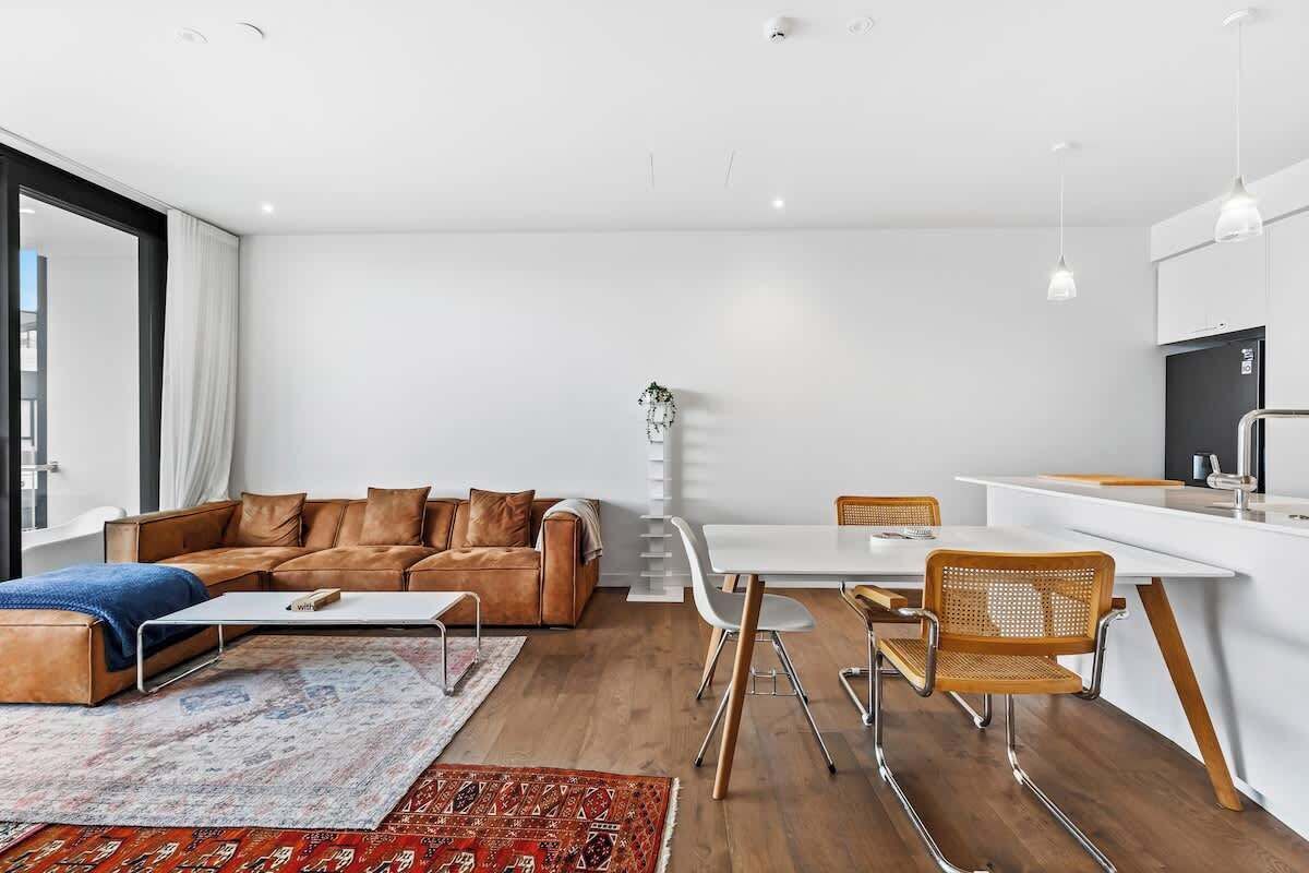 TV, offices