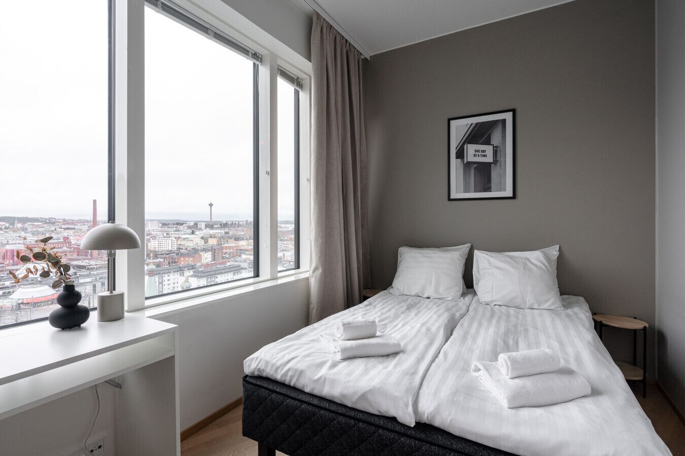 2 bedrooms, desk, iron/ironing board, free WiFi