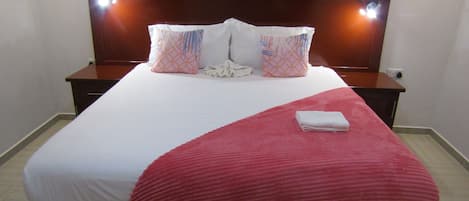 Bureau, espace de travail pour ordinateur portable