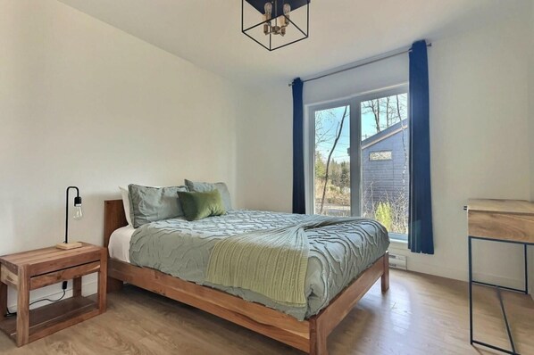 Strykjärn/strykbräda, gratis wi-fi och sängkläder