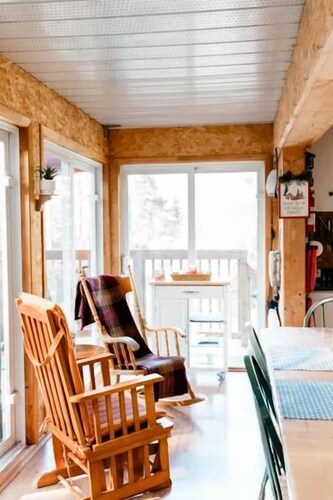Located in Domaine des Appalaches in Notre-Dame-des-Bois, Québec, Canada.<br>On a 4-acre lot at the end of a cul-de-sac total tranquility guaranteed!<br>A beautiful well-equipped chalet with a rustic decor.