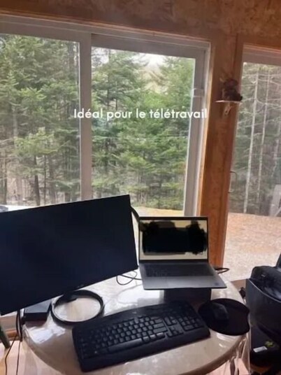 Located in Domaine des Appalaches in Notre-Dame-des-Bois, Québec, Canada.<br>On a 4-acre lot at the end of a cul-de-sac total tranquility guaranteed!<br>A beautiful well-equipped chalet with a rustic decor.