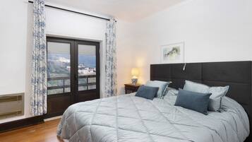 6 Schlafzimmer, BĂŒgeleisen/BĂŒgelbrett, WLAN, BettwĂ€sche