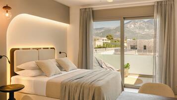 In-room safe, iron/ironing board, free WiFi