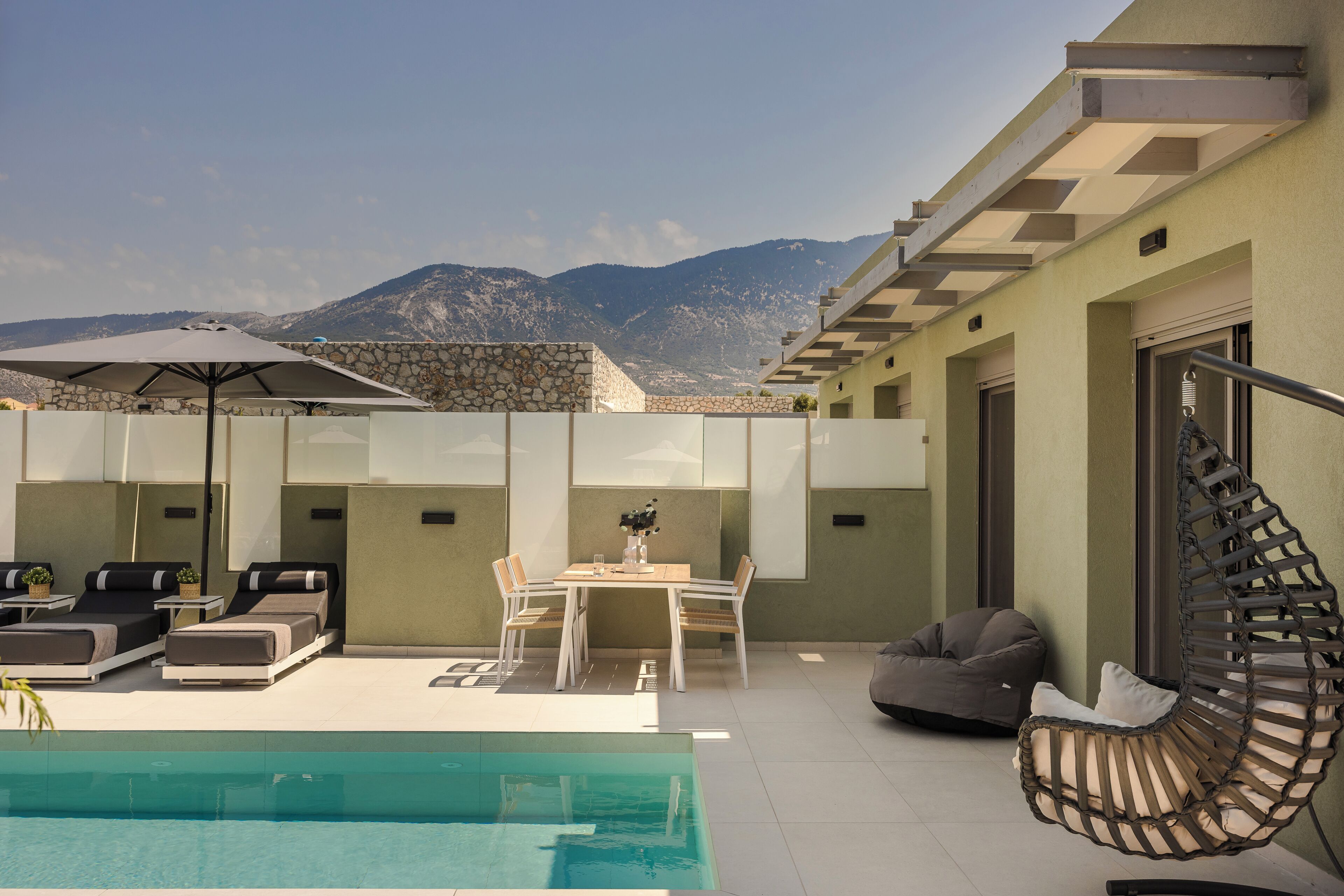 Suite, 2 camere da letto, balcone, vista piscina | Terrazza/patio