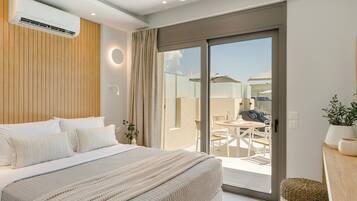 In-room safe, iron/ironing board, free WiFi