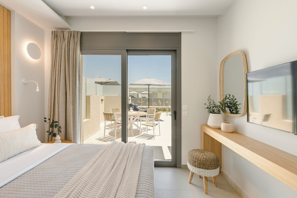 In-room safe, iron/ironing board, free WiFi - Ionian Treasure Suites (Kefalonia)