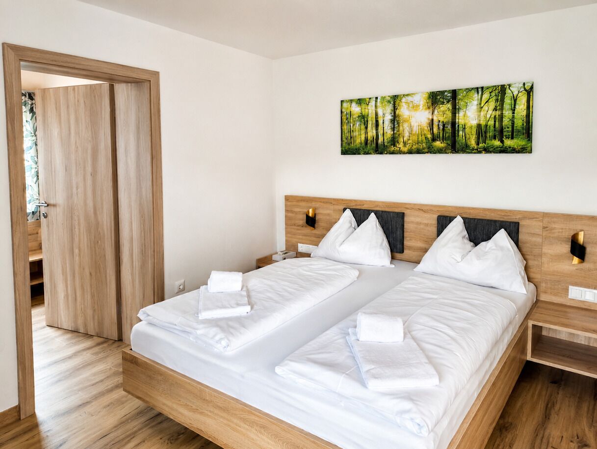 Junior Suite | In-room safe, blackout drapes, soundproofing, cribs/infant beds