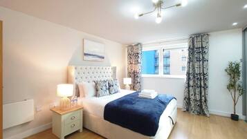 Iron/ironing board, travel cot, WiFi, bed sheets