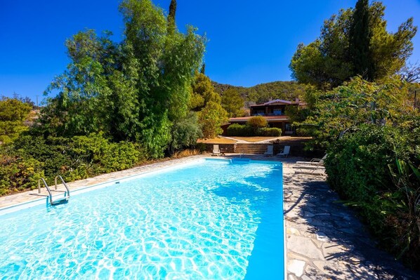 3 عدّة غرف نوم