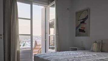 Villa, eigener Pool, Meerblick | Zimmersafe, Bügeleisen/Bügelbrett, kostenloses WLAN