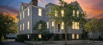 The Retreat | Downtown King 2BD w/ Porch + Parking