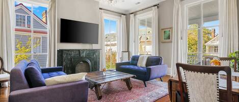 Télévision, espaces bureaux