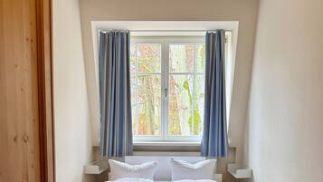 2 Schlafzimmer, Bügeleisen/Bügelbrett, WLAN