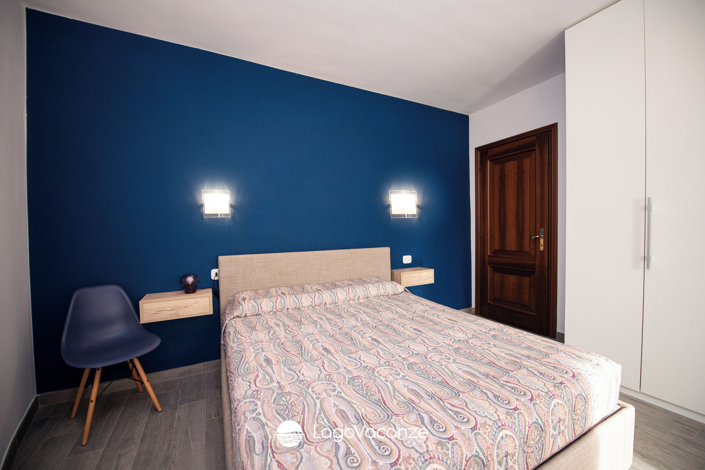 Iron/ironing board, free WiFi