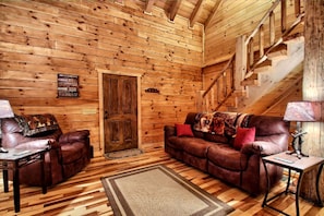 Unclassified image, 4 of 37, button - Large Log Cabin Rental Perfect for Families in Hocking Hills, Ohio (Logan)