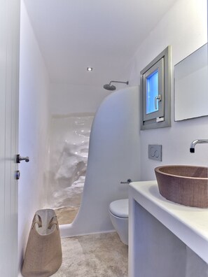 Haartrockner, Handtücher, Seife