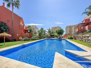 Pool - Exceptional Estepona Apartment with Garden and Pool (Estepona)