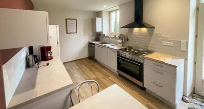 GĂźte Ă Manthelan : Confort et Charme, Jardin, Wi-Fi