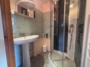 Bathroom - Charming T2 Mezzanine in Center - Pets Allowed (Samoëns)