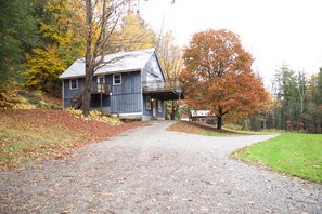 Exterior - Carly Brook Home-Cozy Country Retreat Near Ski Areas (Hinesburg)