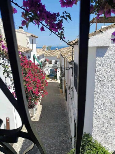 Guest House Bellaguarda: Rooms centrally located in old town Vocationals Holiday Adults