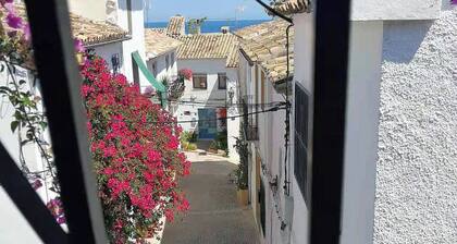 Guest House Bellaguarda: Rooms centrally located in old town Vocationals Holiday Adults