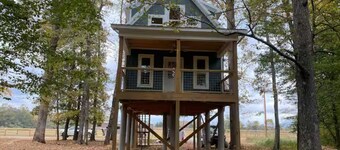 Waterfront cottage on the Sequatchie River at Ketners Mill -2