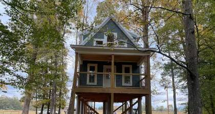 Waterfront cottage on the Sequatchie River at Ketners Mill -2