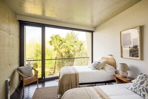 4 chambres, fer et planche à repasser, accès à Internet, literie fournie