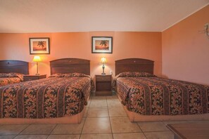 1 bedroom, free WiFi, bed sheets - Enjoy Beach Fun at Affordable Room Close to Local Attractions (Corpus Christi)