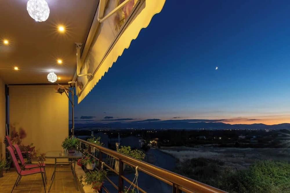 The Sunset Haven Kastoria Modern Lake Elegance