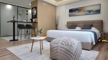 2 habitaciones, escritorio, wifi y ropa de cama