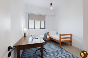 Luksushuoneisto, parveke, näköala golfkentälle | Silitysrauta/-lauta, vauvansängyt, ilmainen Wi-Fi, vuodevaatteet