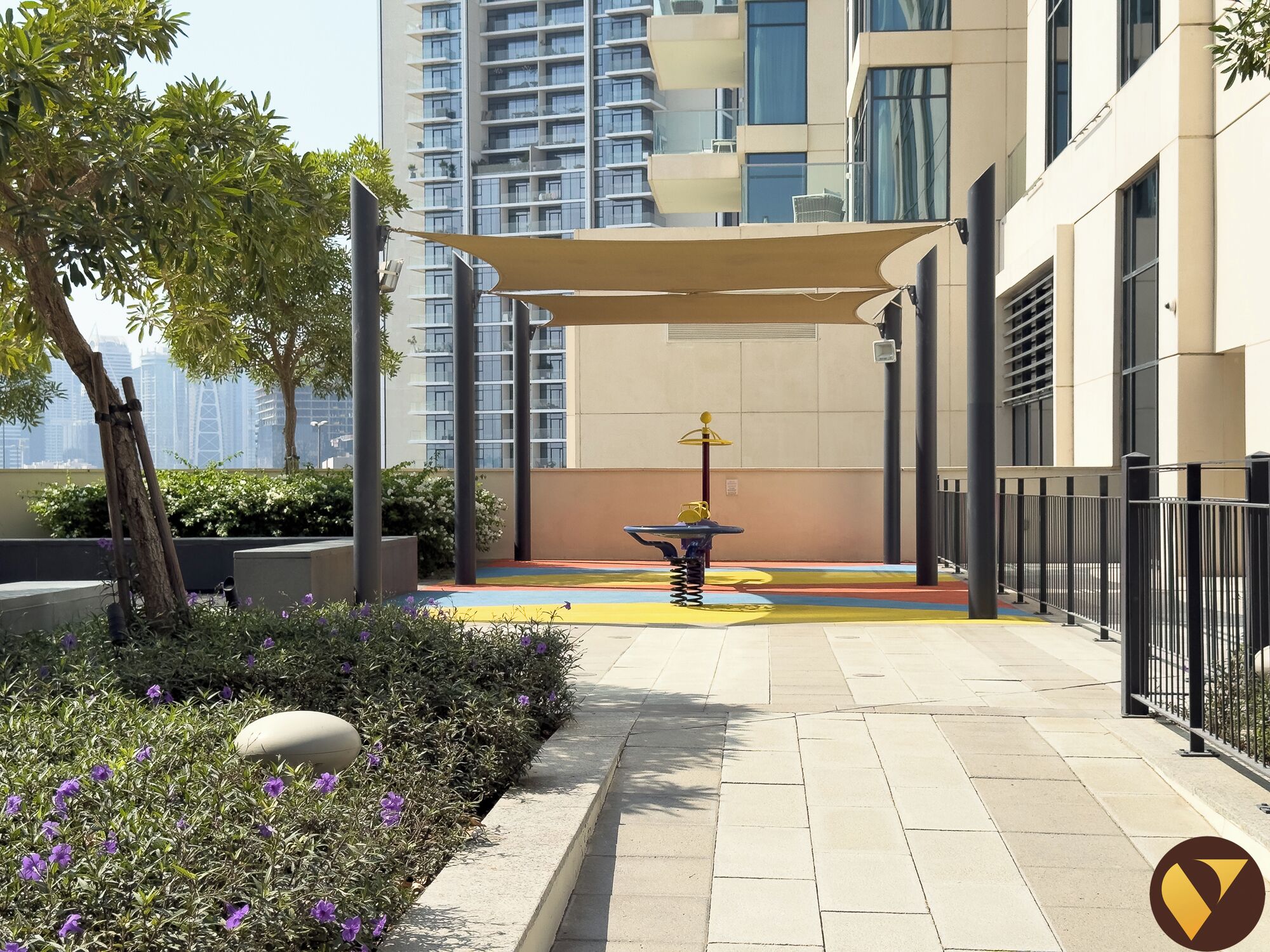 منطقة لعب الأطفال - خارجية