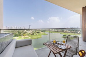 Luxury-Apartment, Balkon, Blick auf den Golfplatz | Blick vom Balkon