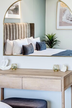 House | 3 bedrooms, desk, Internet - Camps Bay Seaside Beach View Apartment Palm Bay (Cape Town)